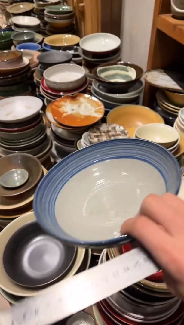 【闪购商品】瓷片670微瑕青云8寸菜盘1只