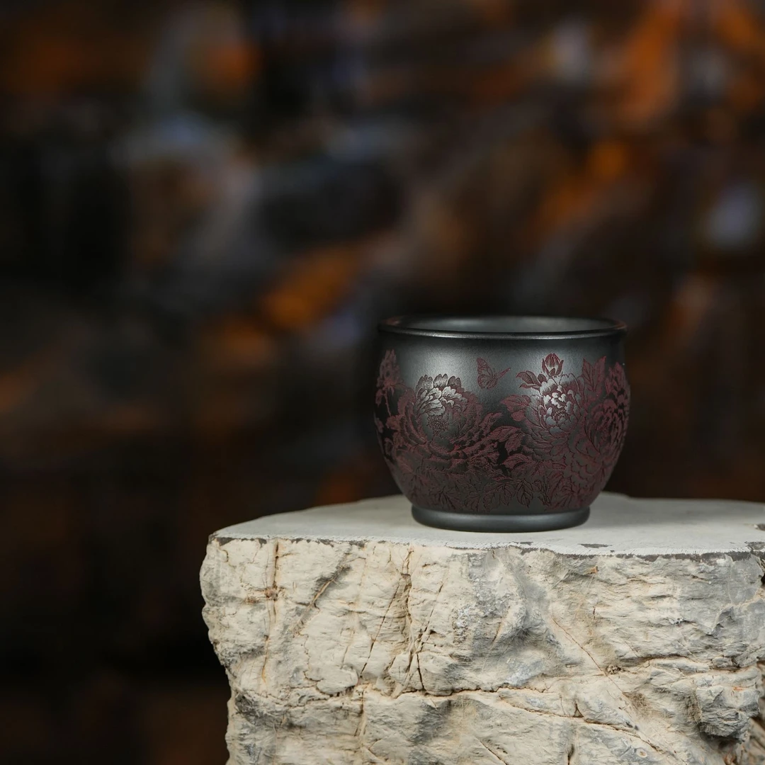 宜兴原矿紫砂玄铁石黄刻字牡丹主人杯家用办公茶具