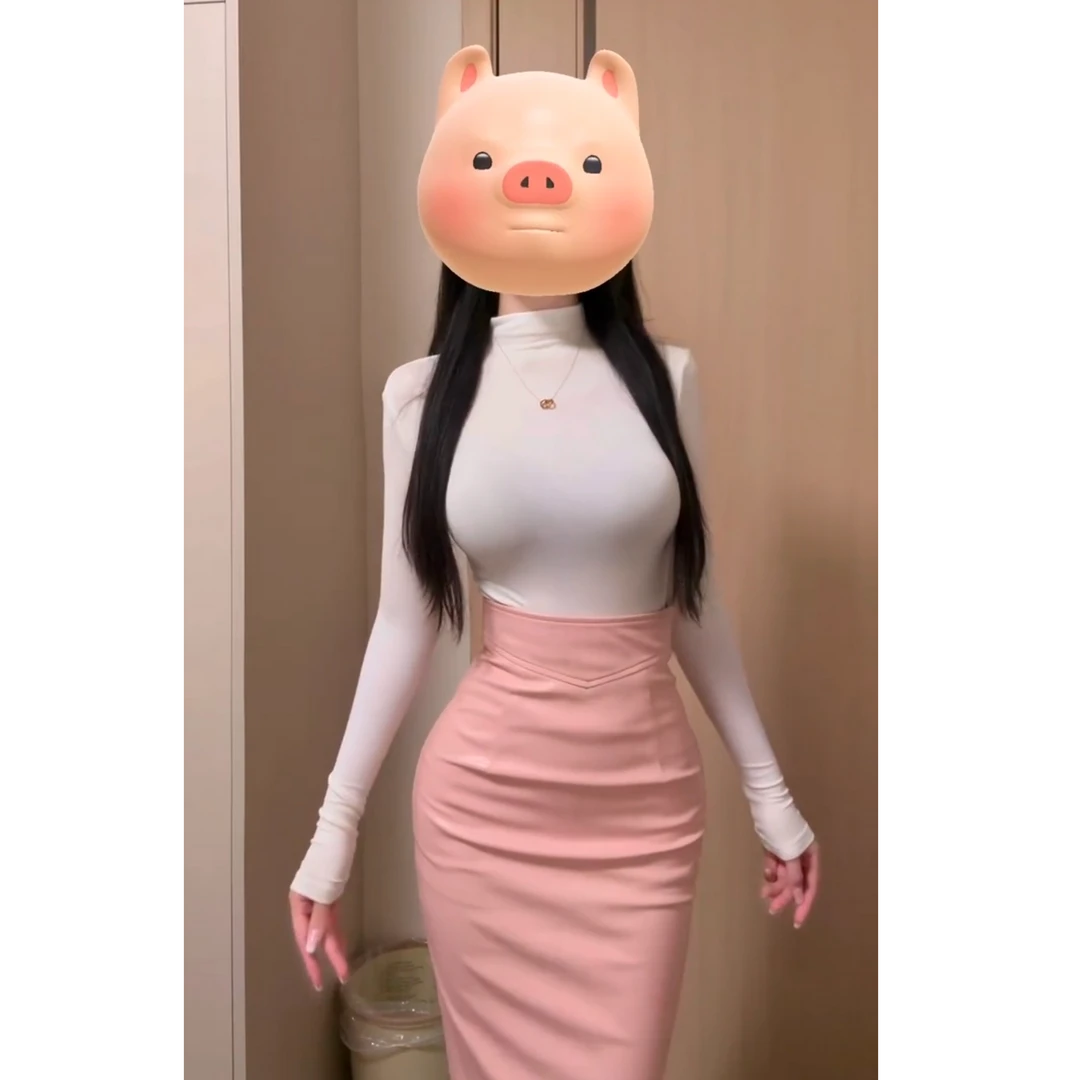 纯欲性感风半高领白色打底上衣女冬季粉色高腰修身包臀半身裙套装