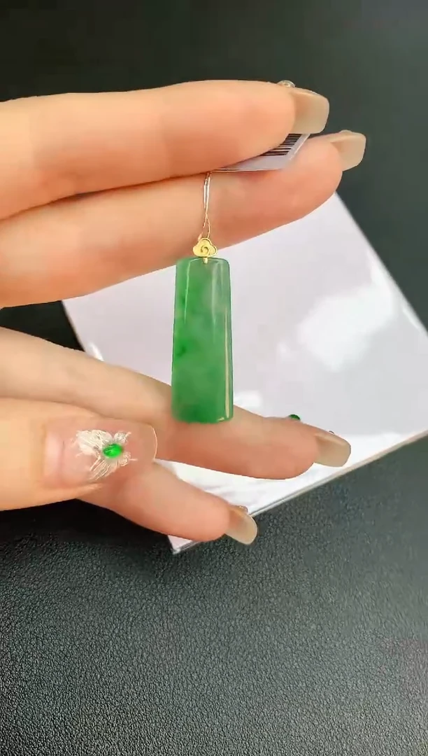 【闪购商品】翡翠颈饰18K金镶嵌赠礼盒证书 珍珍