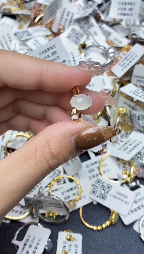 颈饰银S925镶嵌翡翠1111111111