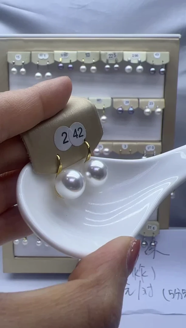 【闪购商品】淡水珍珠耳饰银S925镶嵌242