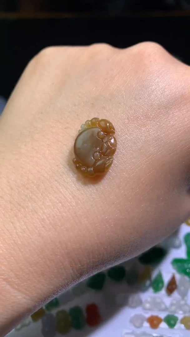 未镶嵌定制翡翠毛货