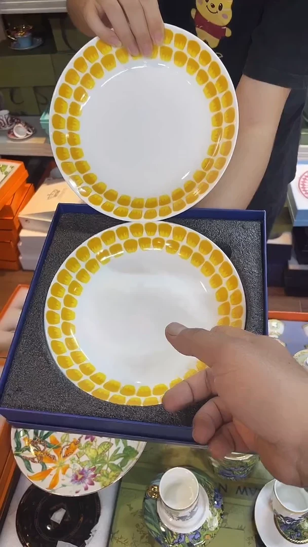 杯鸿辉家品牌瓷器，京东包邮！