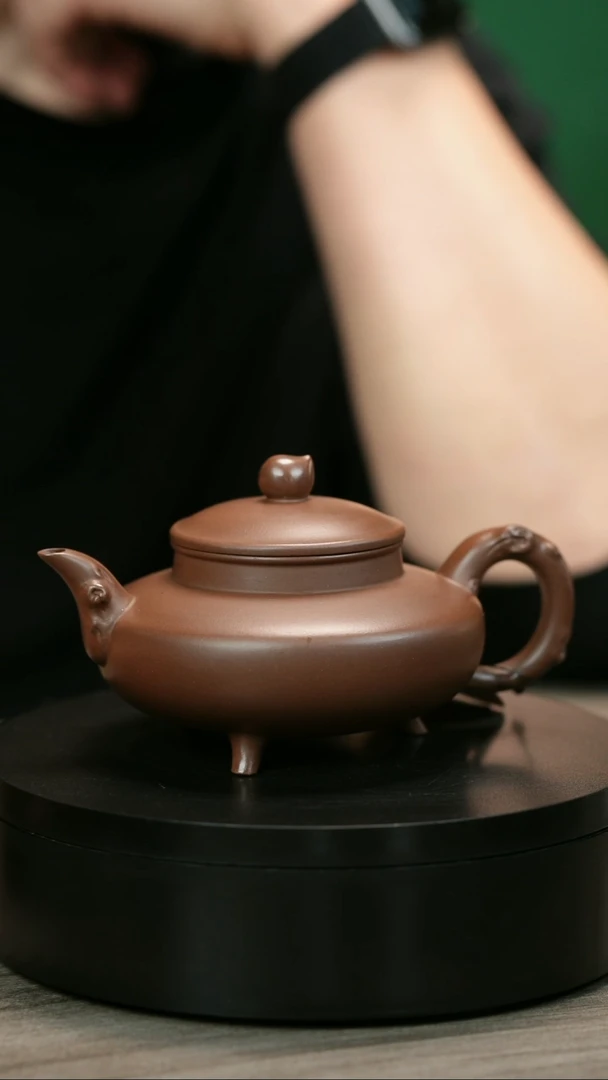 茶壶紫砂沐****店H1746周卓琴寿桃炉鼎