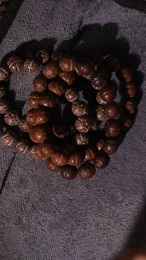 紫金鼠吊坠紫金鼠雕刻五星上将手串