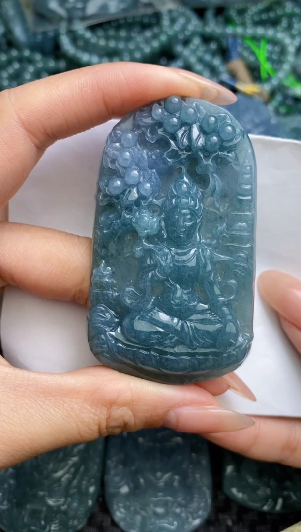 【闪购商品】翡翠颈饰未镶嵌