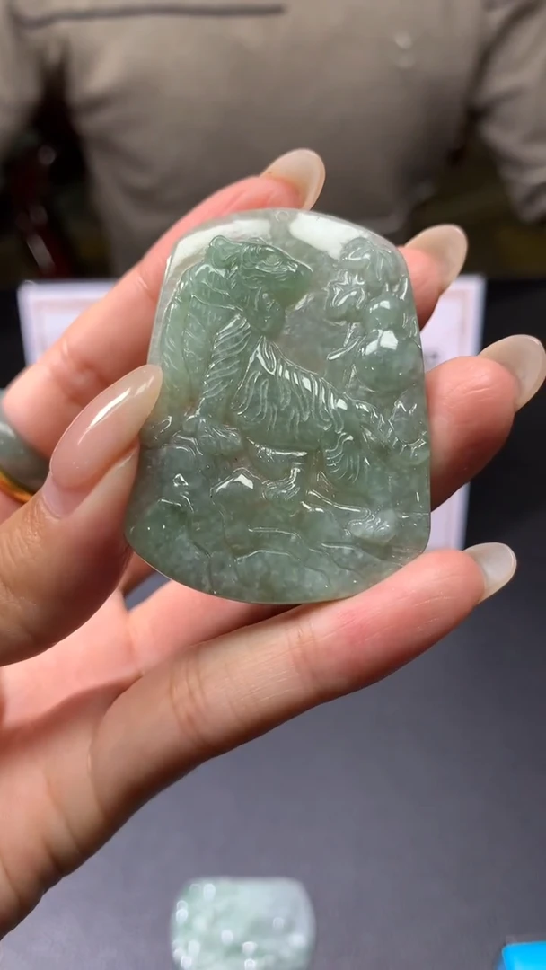 【闪购商品】翡翠吊坠(不含链)未镶嵌|挂件其它多样性发其一+0