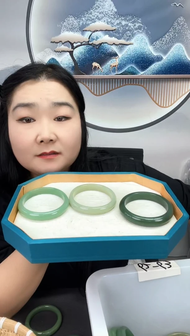 未镶嵌99三只李姐爱运动石英质玉李***动李姐爱运动