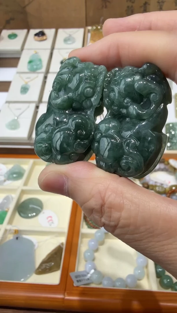 未镶嵌挂件翡翠A货翡翠多样性孤品一对