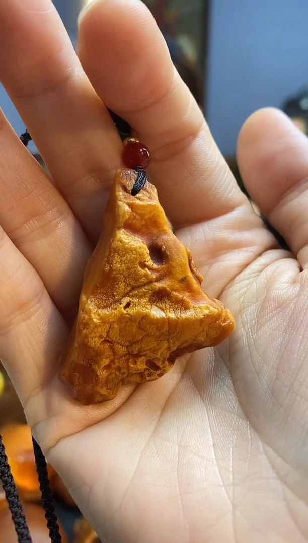 琥珀颈饰未镶嵌吊坠