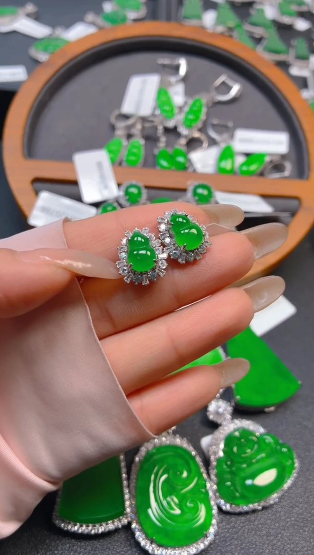 吊坠(不含链)银S925镶嵌翡翠1