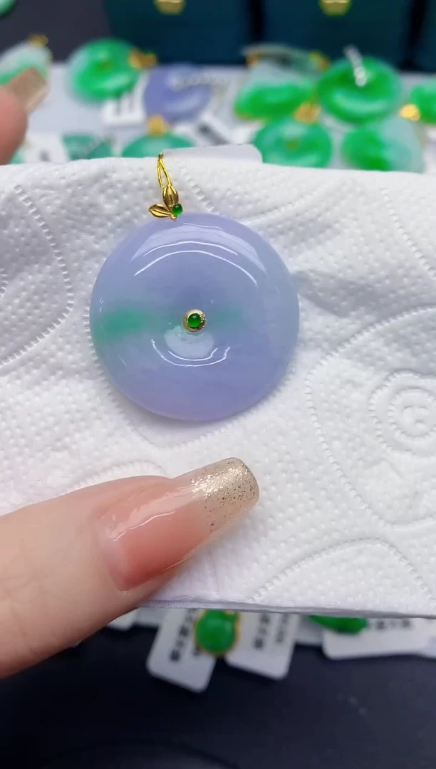 颈饰18K金镶嵌翡翠缅甸天然翡翠A货