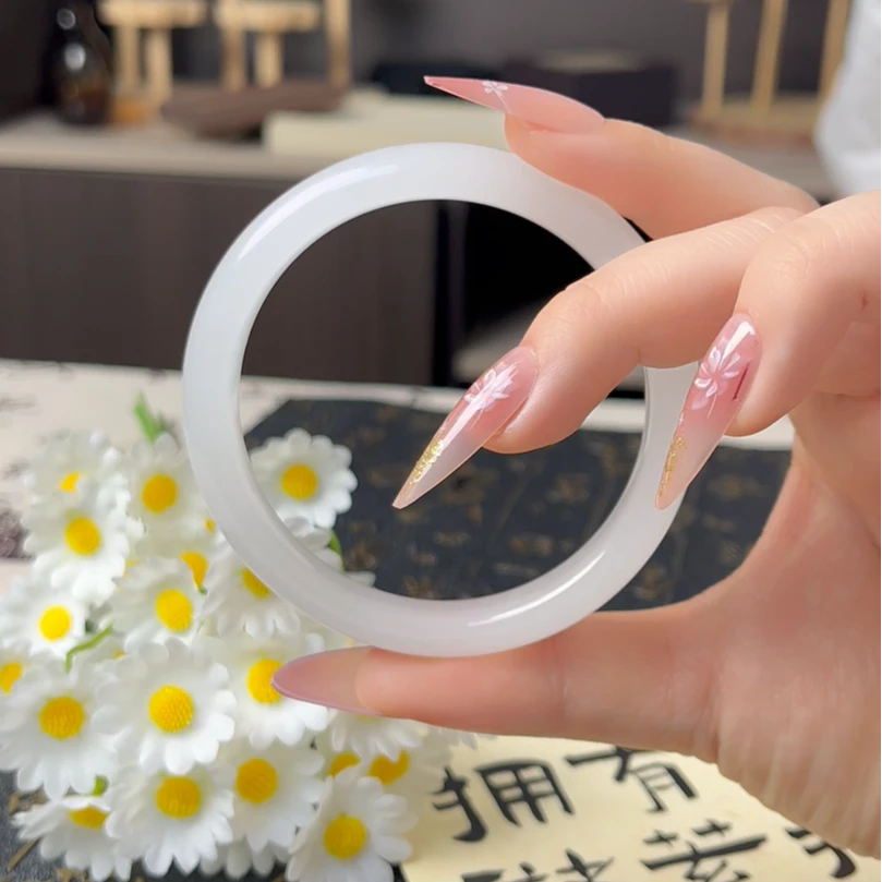 新疆润白-纯天然玉石-天山翠玉-玉镯中国风送礼礼物白色时尚精美