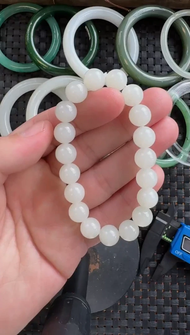 颈饰未镶嵌和田玉10mm油白手串多样性拍一发一