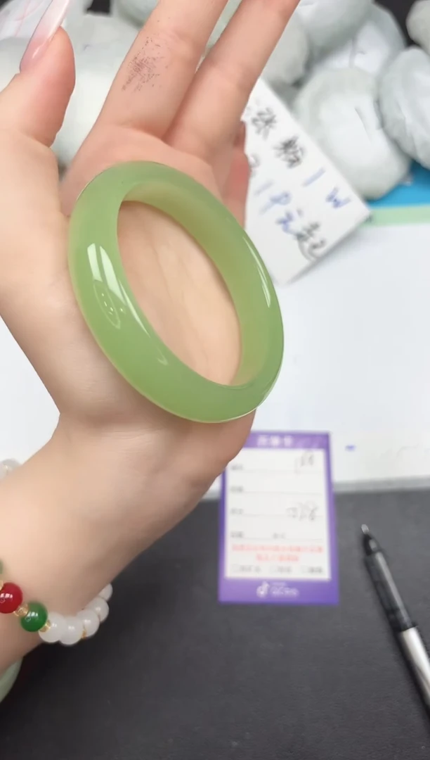 未镶嵌手镯石英质玉A168/57.8