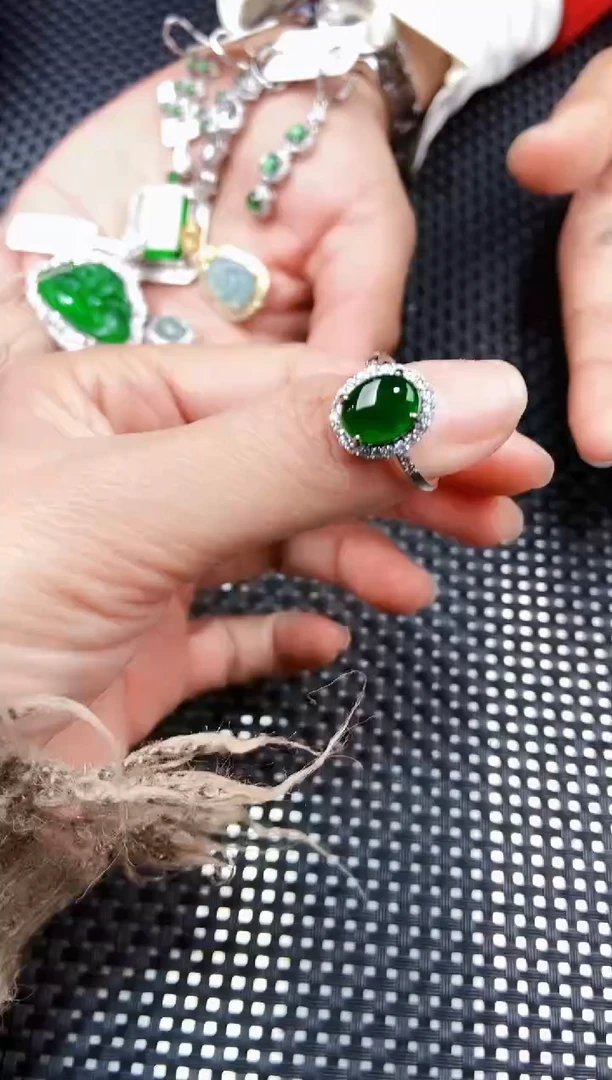 【闪购商品】翡翠戒指未镶嵌11111111