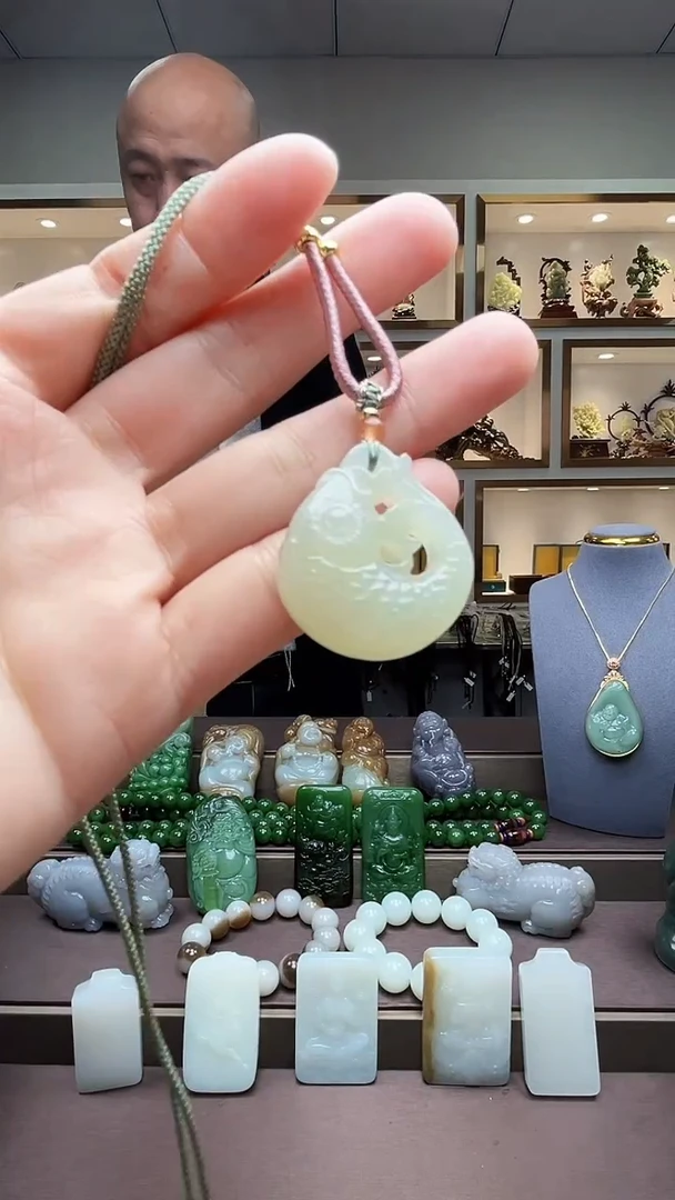 【闪购商品】和田玉颈饰未镶嵌1