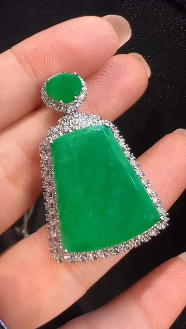 翡翠18K金镶嵌吊坠(不含链)L5吊坠