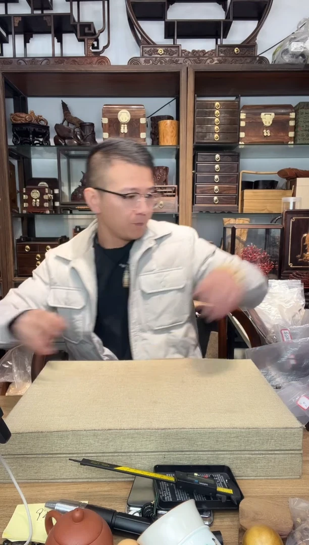 乌木类书架ರ****?053紫光檀带隔断翻盖首饰盒