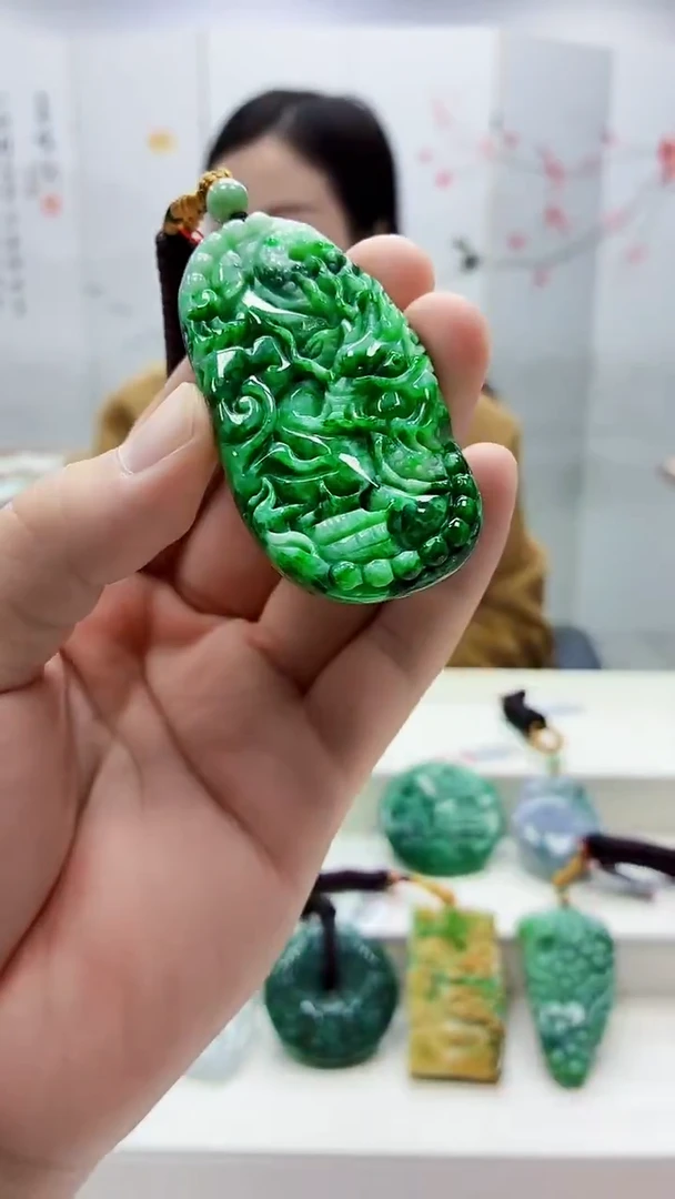 未镶嵌定制翡翠4852bb-毛货挂件54