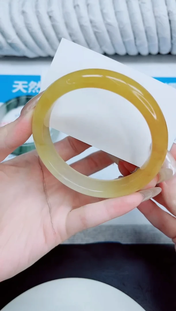 未镶嵌手镯石英质玉60/62.8