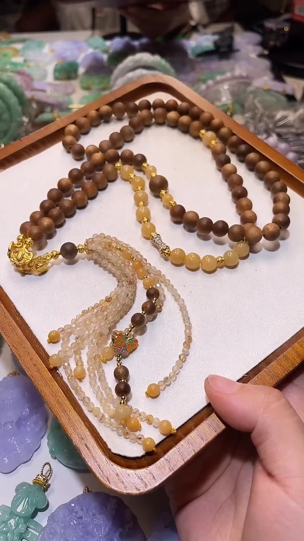 翡翠未镶嵌颈饰项链