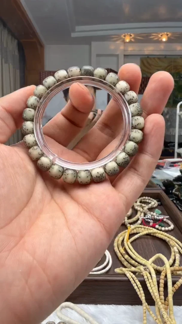 手串星月菩提绿冰料卡9河豚