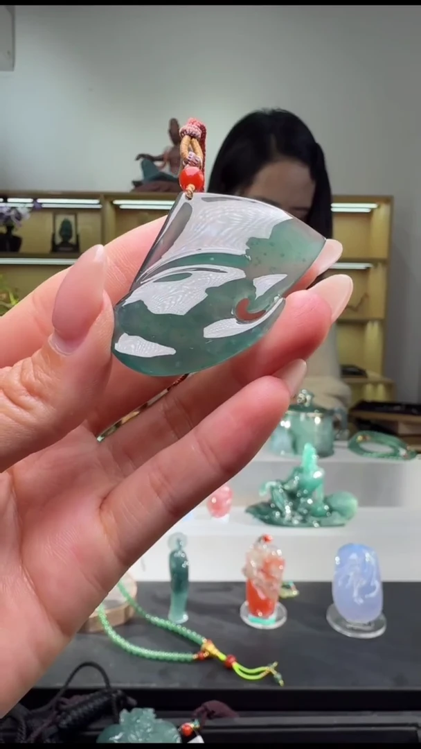 吊坠(不含链)未镶嵌翡翠形意