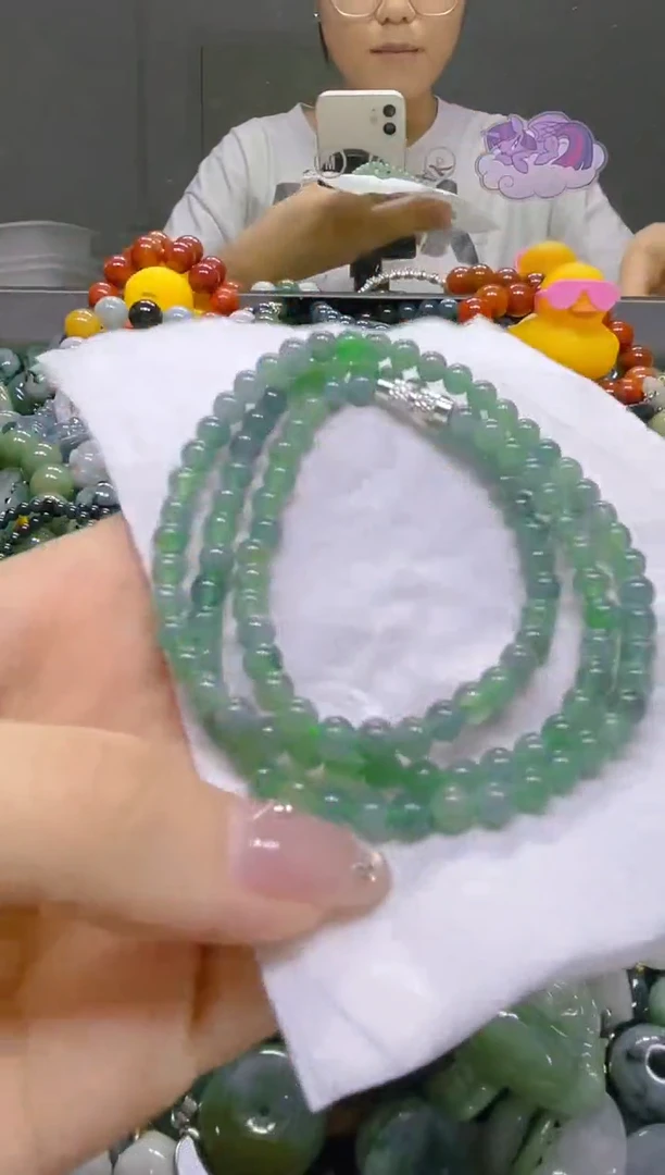 翡翠未镶嵌颈饰4MM/G/翡翠A货，一件也是批发价