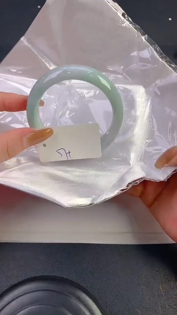 未镶嵌手镯翡翠56