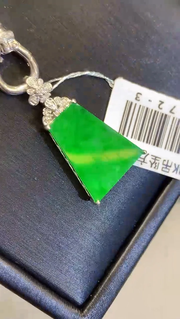 套链18K金镶嵌翡翠L多样性发其一
