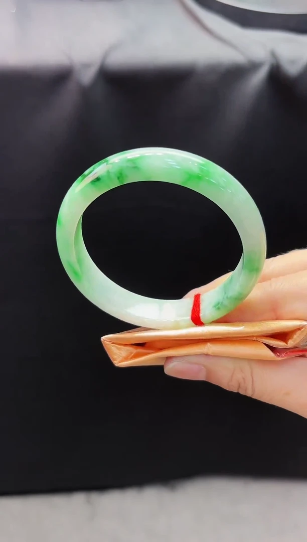 翡翠手镯未镶嵌57-59翡翠手镯87