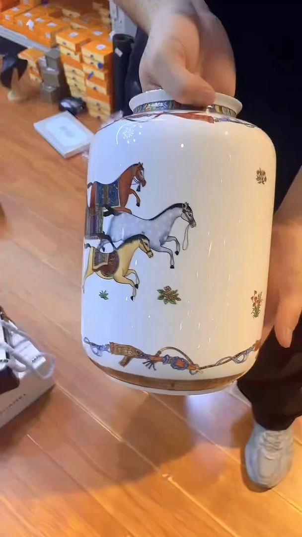 杯鸿辉家品牌瓷器，京东包邮！