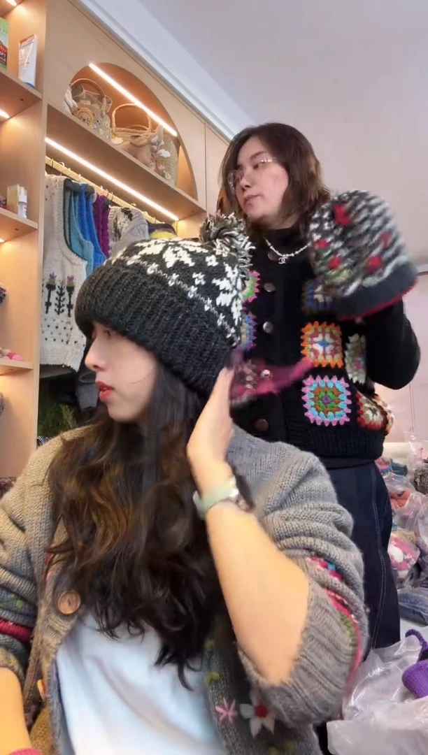 羊毛百羊毛枫叶单球帽