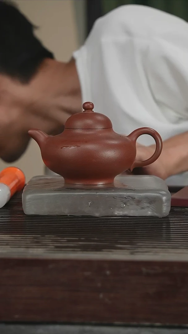 茶壶紫砂省大，带证280CC250号