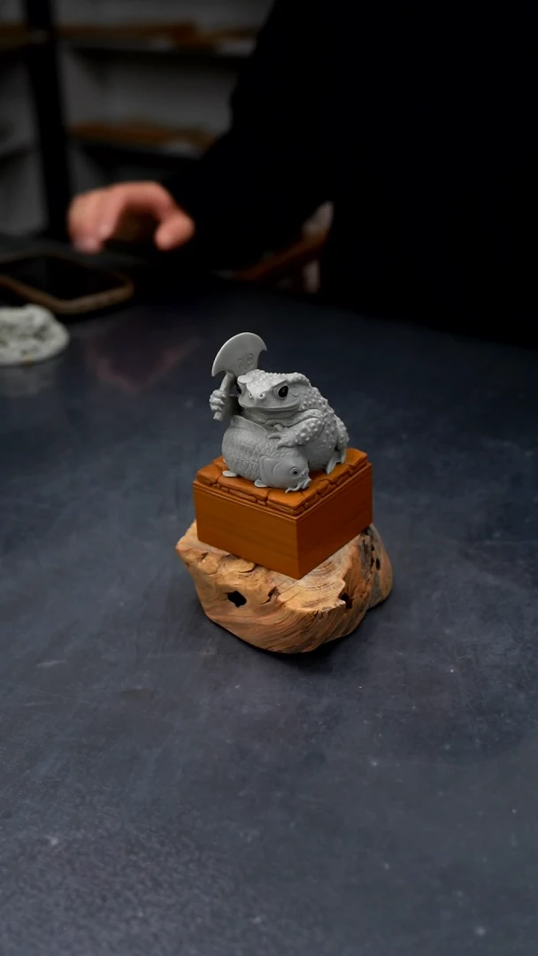 【闪购商品】松花石金蟾抱鲤摆件
