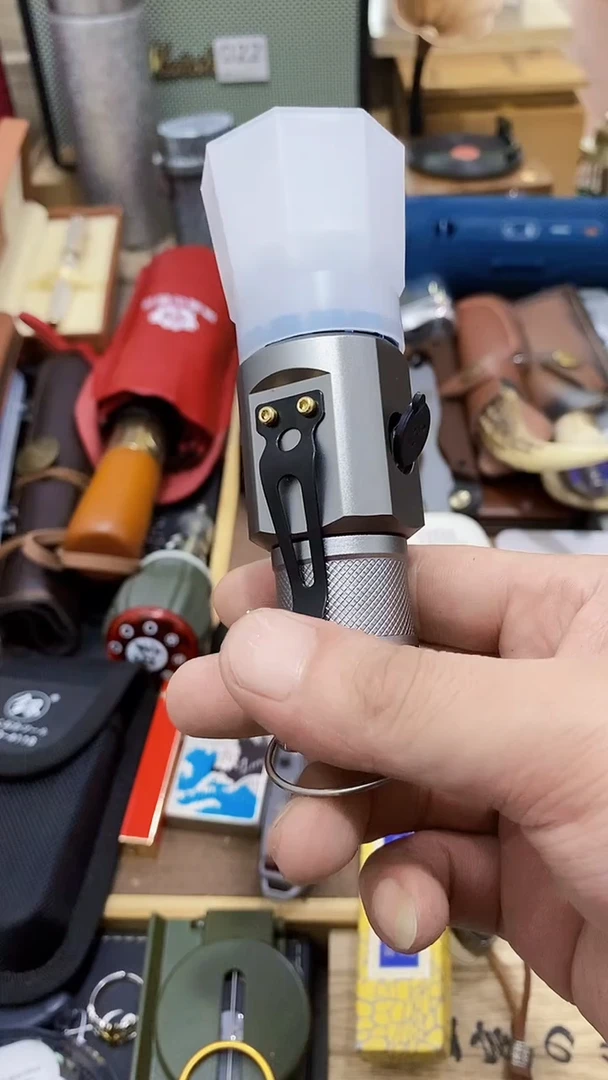 瓷片闪购商品  如图所示