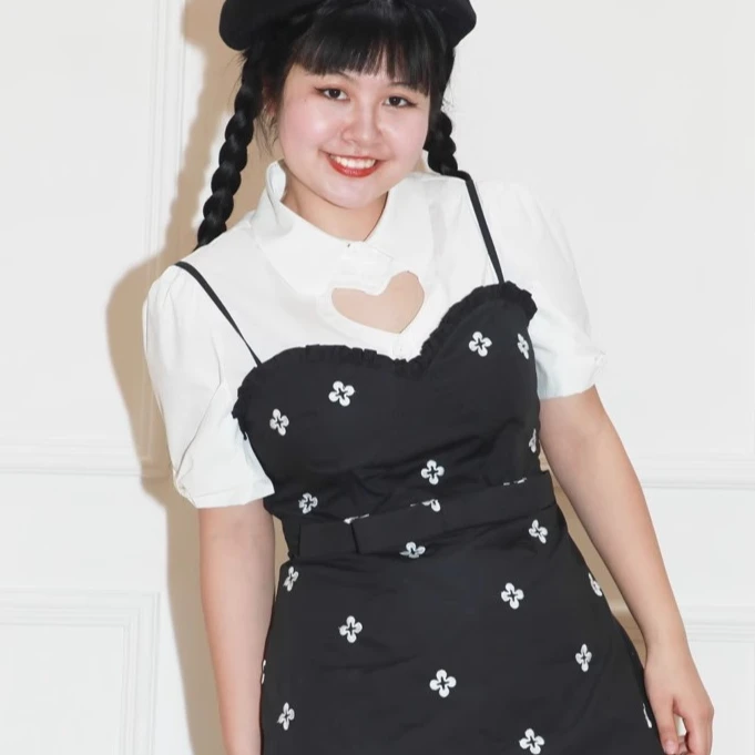 【自播】半月天使 大码微胖原创设计爱心镂空显瘦好版型衬衫