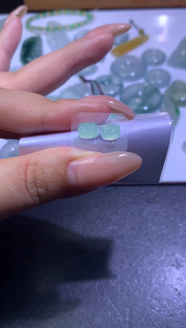 未镶嵌定制翡翠毛货