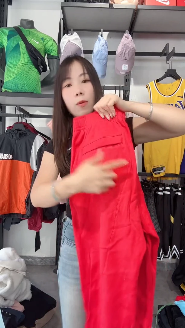 1152     编码 瑕疵款直播间过款为准 尺码L175
