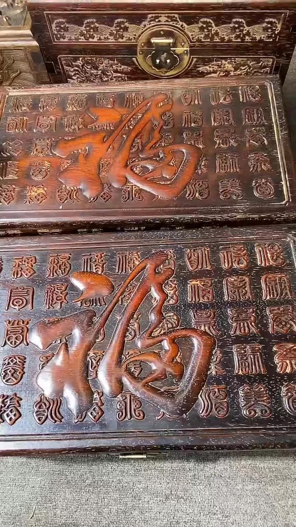 木木雕款大****师大箱子一对