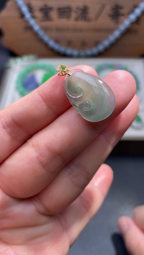 【闪购商品】翡翠颈饰18K金镶嵌10..........