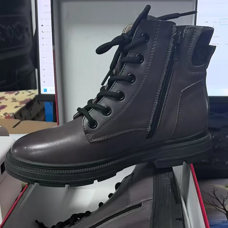 89003女士 马丁靴