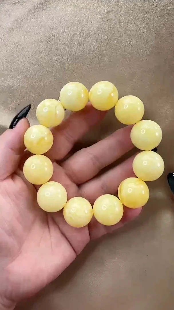 琥珀颈饰未镶嵌手串