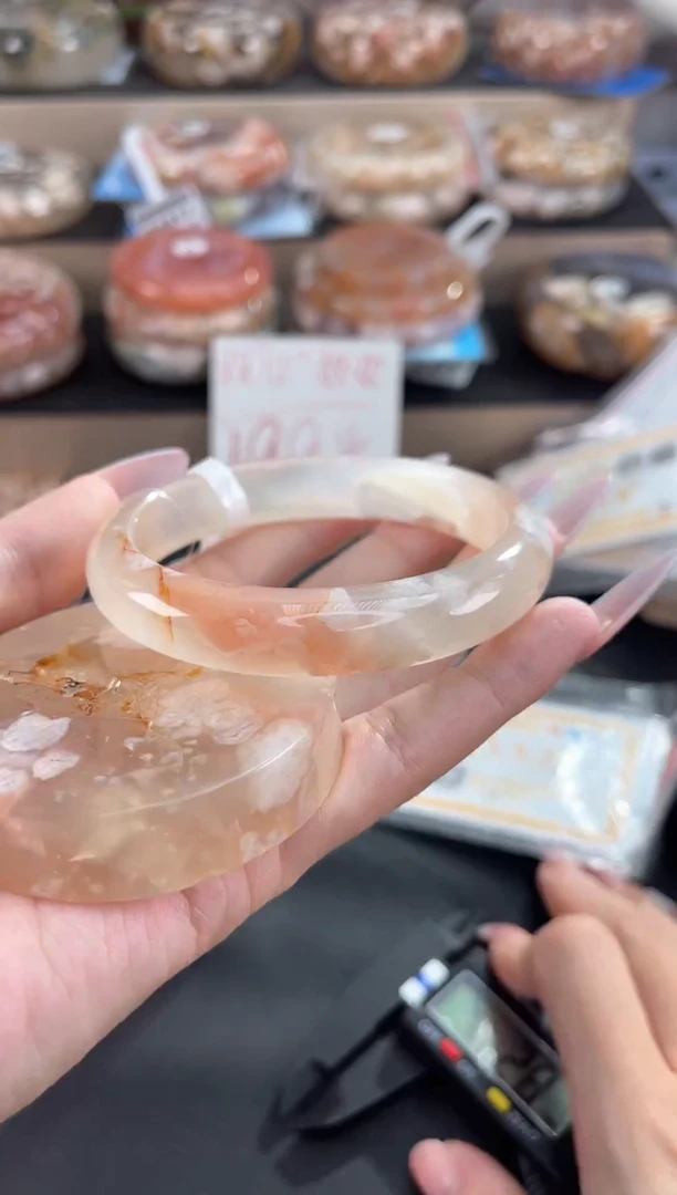 未镶嵌手镯石英质玉61