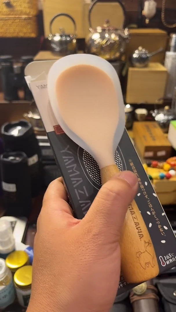 瓷片闪购商品 如图所示