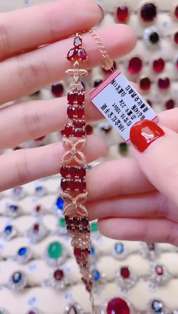 18K金镶嵌手链红宝石1