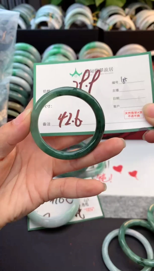 未镶嵌手镯翡翠毛货需精细抛光+多人