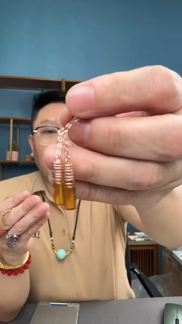 未镶嵌琥珀裸石71（有瑕介意勿拍）
